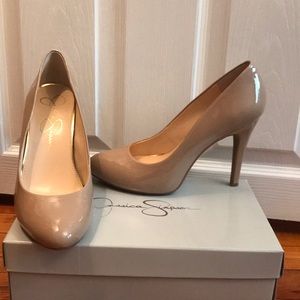 Jessica Simpson nude patent leather heels